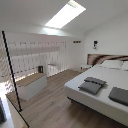 Lejlighed Cypres Des Cigales - Duplex Meuble De Tourisme Saint-Georges-dʼOrques